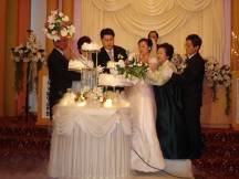 Sung-Gwan et Jung-Yi coupent le gteau