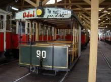 L'anc�tre : tram tir� par des chevaux au mus�e des transports de Prague