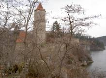 Zvikov en avril