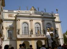 Fa�ade du mus�e Dali de Figu�res